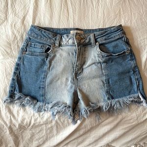 Altar’d State Jean shorts (2-tone wash)